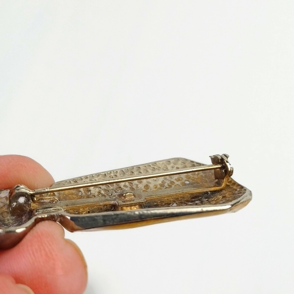 Vintage Style Sparkly Saffron Enameled Salt Shaker Brooch - Picture 5 of 7